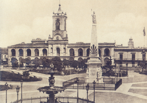 Cabido, Pirmide y Plaza de la Victoria hasta 1890.
