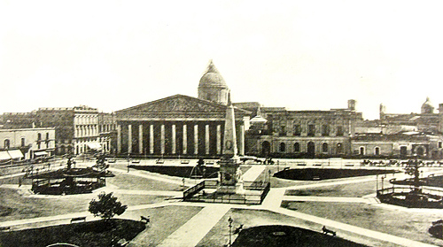 Catedral y plaza de la Victoria